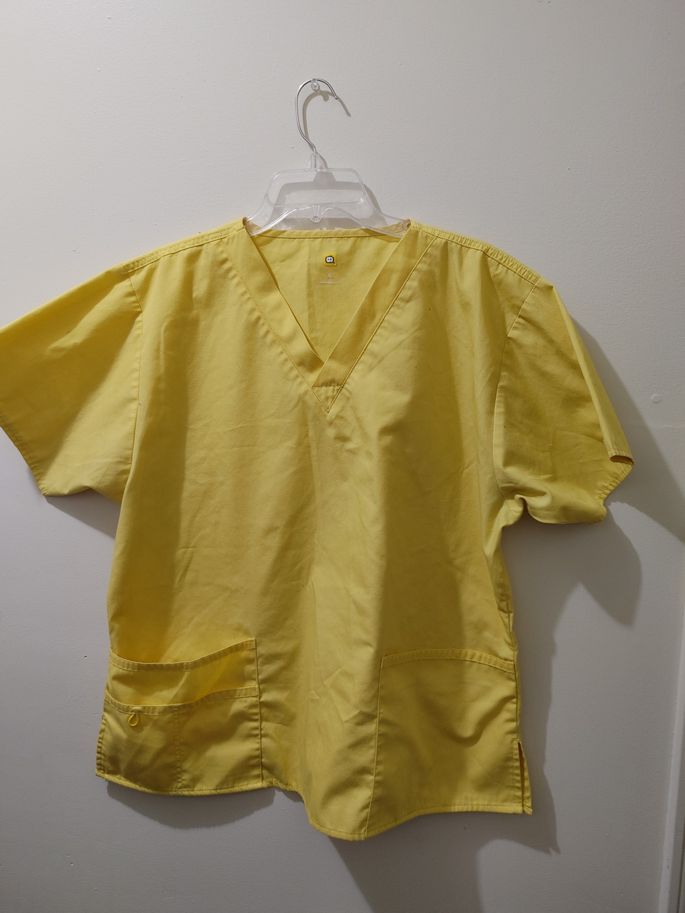WonderWink Yellow V-Neck Short Sleeve Scrub Top